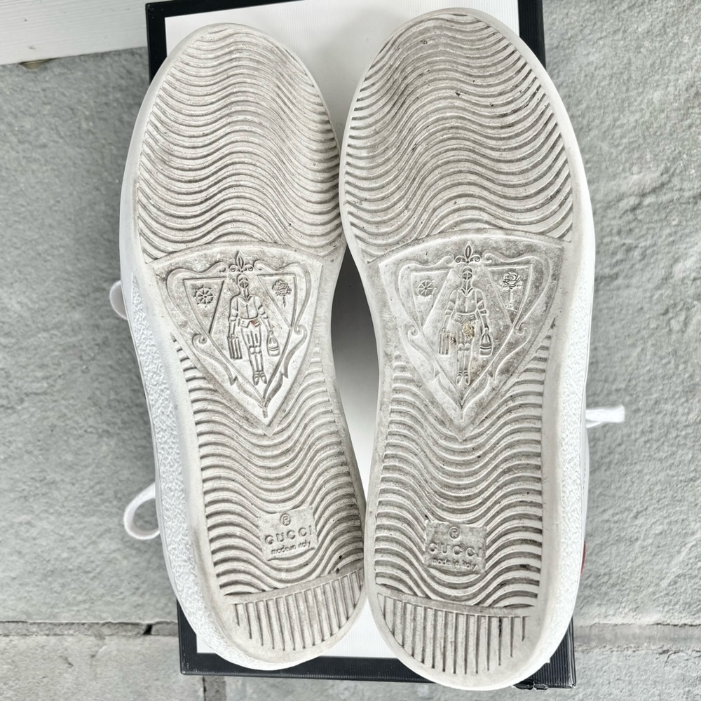 SOLD - Gucci Ace White with Gold Bee Embroidery Sneakers - Picture 7 of 10